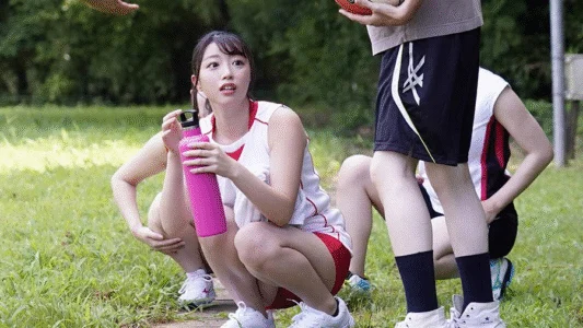 Poster phim Tôi đã bị cô bạn gái xinh đẹp cắm sừng Yoshizawa Ria