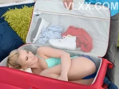 Poster phim Món quà bất ngờ, Địt gái Tây sướng lắm…