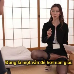 Một nữ nhân viên bđs xuất sắc với bí quyết không mặc đồ lót đi gặp khách hàng