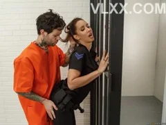 Poster phim Nhà tù &#39thiên đường&#39