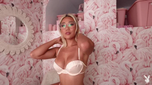 Poster phim PlayboyPlus – Đung đưa cùng em trên dây