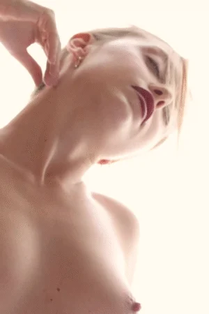 PlayboyPlus – Khoảnh khắc em tỏa sáng