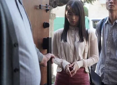 Poster phim Về quê chăm sóc bố bệnh, cô gái bị mấy ông chú khốn nạn cưỡng hiếp