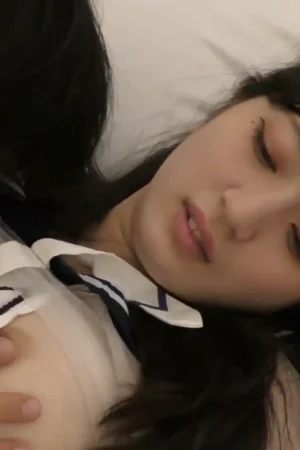 FC2-PPV-4788701 – Gái xinh lần đầu trải nghiệm tình yêu