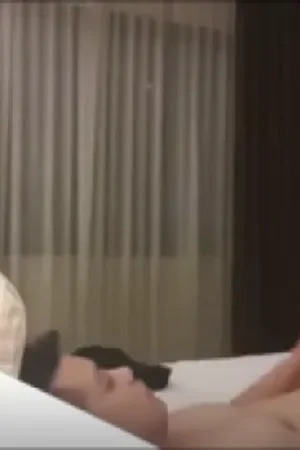 Việt Nam – Bạn gái tuổi teen khát khao