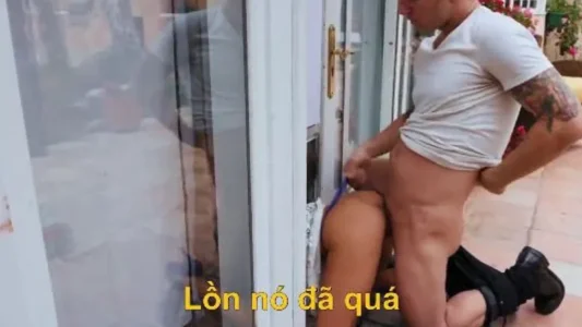 VietSub – Chơi em kế bên qua khe cửa – Megan Rain