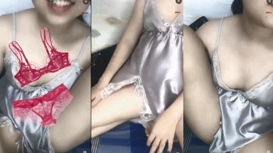 Việt Nam – Em bé ngây thơ livestream show hàng Phần 5