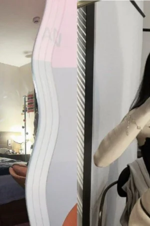 Việt Nam – Cùng người yêu khoe vẻ đẹp gợi cảm quyến rũ khiến tim tan chảy