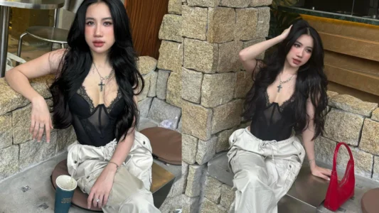 Việt Nam – Xem nóng bỏng em hot girl quyến rũ cởi bỏ mọi thứ