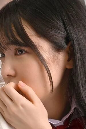 Bị quấy rối tình dục trên tàu điện, nhưng em học sinh lại thấy sướng hơn cả bạn trai mang lại – zphimsex.Top