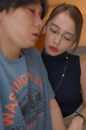 Chị kế làm gia sư, dạy luôn môn “sinh lý” cho em trai – zphimsex.Top