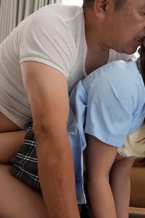 FRED-740 – Bố dượng khốn nạn cho ái nữ mới lớn uống thuốc kích dục để chơi và bắn vào trong – zphimsex.Top