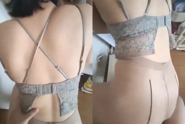 Xoạc em người mẫu xứ tàu trước gương cực phê